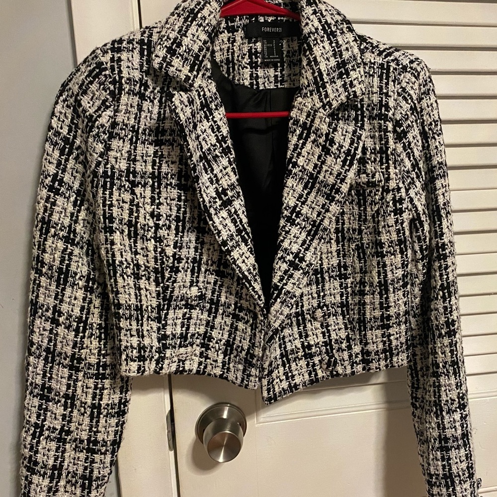 Cropped Tweed Blazer